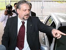 Ricardo Berzoini saiu da campanha de Lula aps crise do dossi