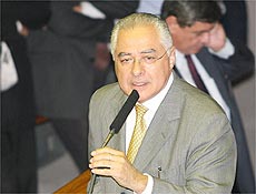 Carneiro discursa durante a votao do processo de cassao de Janene