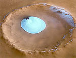 Imagem da sonda Mars Express mostra gelo em cratera de Marte