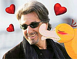 Psyduck dá uma beijoca em seu ator favorito, Al Pacino