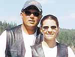 O casal americano Todd e Michelle Staheli