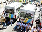 Motoristas de vans protestam contra Garotinho
