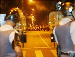 Torcedores e PMs entram em confronto em Santos