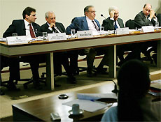 Audincia pblica no Senado discute a crise que atinge o trfego areo brasileiro