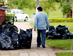 Com a greve, lixo se acumula no campus da USP