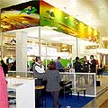 Estande coletivo brasileiro no pavilho 1 da Cebit 2003, que reuniu 11 empresas nacionais; veja outras fotos do terceiro dia da feira