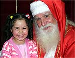 Maria Assuno, 3, faz pedidos de presente de Natal