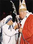 Madre Tereza recebe as bnos do papa