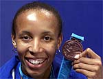 Janteh exibe medalha de bronze de Sydney