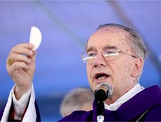 Dom Cludio Hummes celebra sua ltima missa no Brasil antes de seguir para o Vaticano