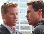 Val Kilmer e Robert Downey Jr. se beijam em comdia