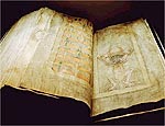 "Bíblia do Diabo" foi escrita por um monge