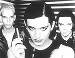 Trio britnico Placebo desponta em 1996