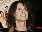 Steven Tyler, vocalista do Aerosmith, far operao
