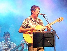 O cantor cearense Fagner foi a ltima atrao do Forr Caju-2006
