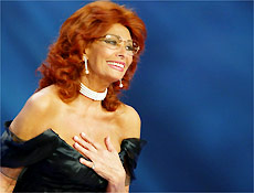 Aos 71 anos, atriz Sophia Loren pensa em posar nua para o Calendrio Pirelli 2007