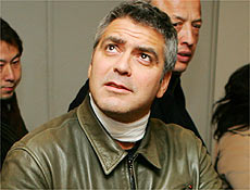 Ator americano George Clooney est na lista dos mais bem vestidos da revista "Vanity Fair"