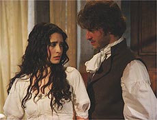 Miguel Thir e Anna Sophia Folch encarnam par romntico em "Paixes Proibidas" (Band)