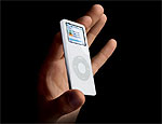 O iPod Nano  o menor toca-MP3 produzido pela Apple