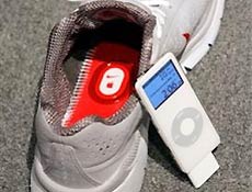 Sensor (encaixado dentro do tênis) repassa informações sobre treino para iPod nano