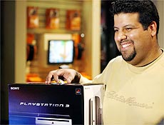 Angel Paredes foi o primeiro comprador do PlayStation 3 nos EUA