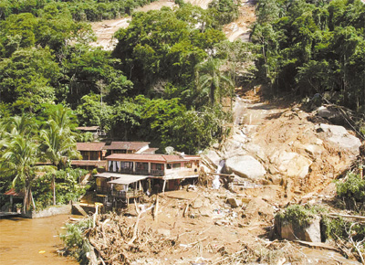 Pousada Sankay, destruda pela terra que desabou, soterrou casas e matou ao menos 19 na praia do Bananal, em Angra dos Reis