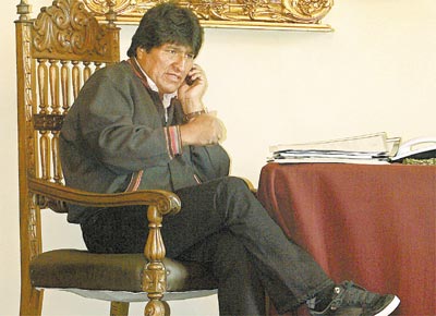 O presidente da Bolvia, Evo Morales, no palcio<br>do governo, em La Paz, onde faz greve de fome