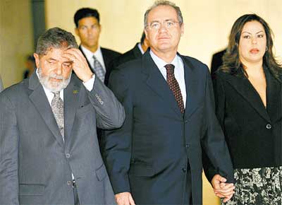 O presidente Lula com Renan e a mulher, Vernica, depois de almoo com a governadora-geral do Canad no Palcio do Itamaraty