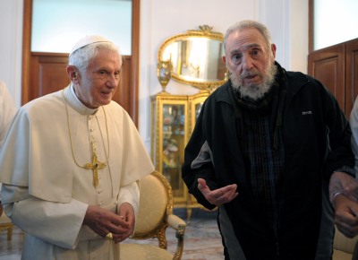 <b>CATECISMO:</b> Bento 16 e Fidel Castro, durante encontro em que o lder cubano quis saber qual a misso de um papa