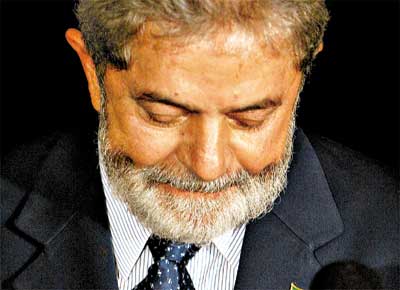 O presidente Lula d entrevista em hotel de Guarulhos (SP), em que defendeu seu irmo Vav