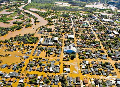 So Sebastio do Ca, uma das cidades mais afetadas pela chuva no RS, que desabrigou 2.600 e matou um