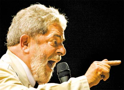 Na zona sul de SP, o presidente Lula faz seu ltimo comcio de campanha